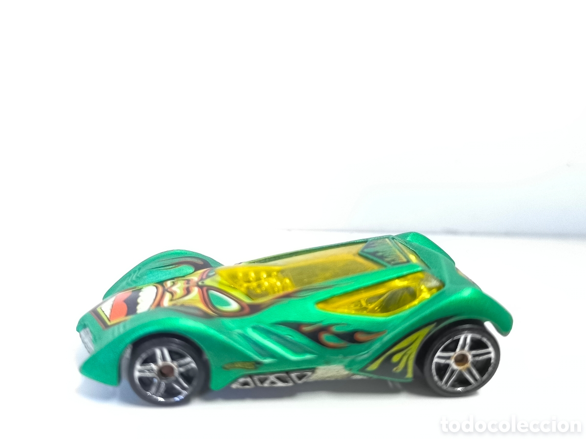 Coches a escala Hot Wheels: 2002 hotwheels sinistra