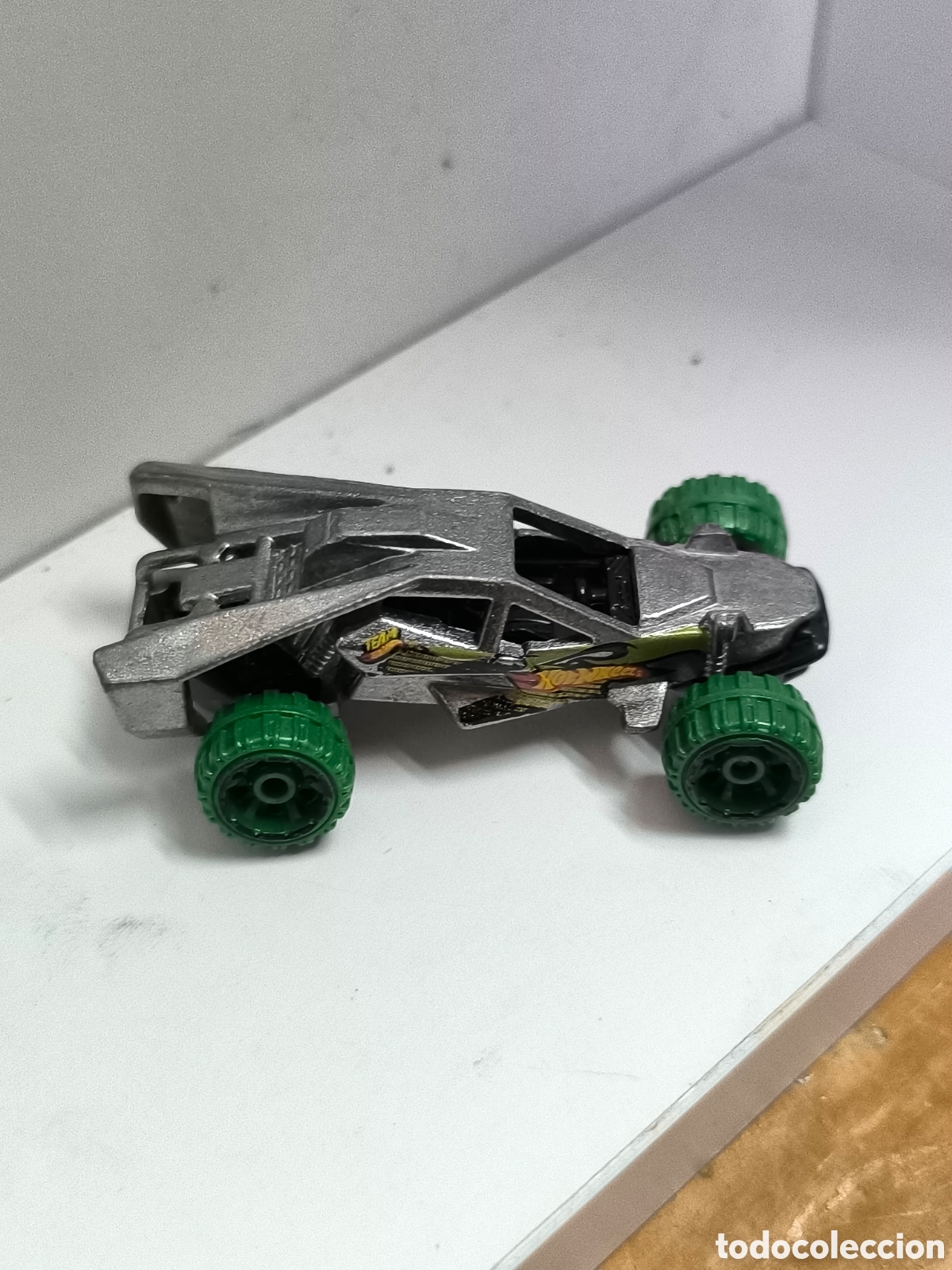 Coches a escala Hot Wheels: Team Hot Wheels Corkscrew Buggy 2012