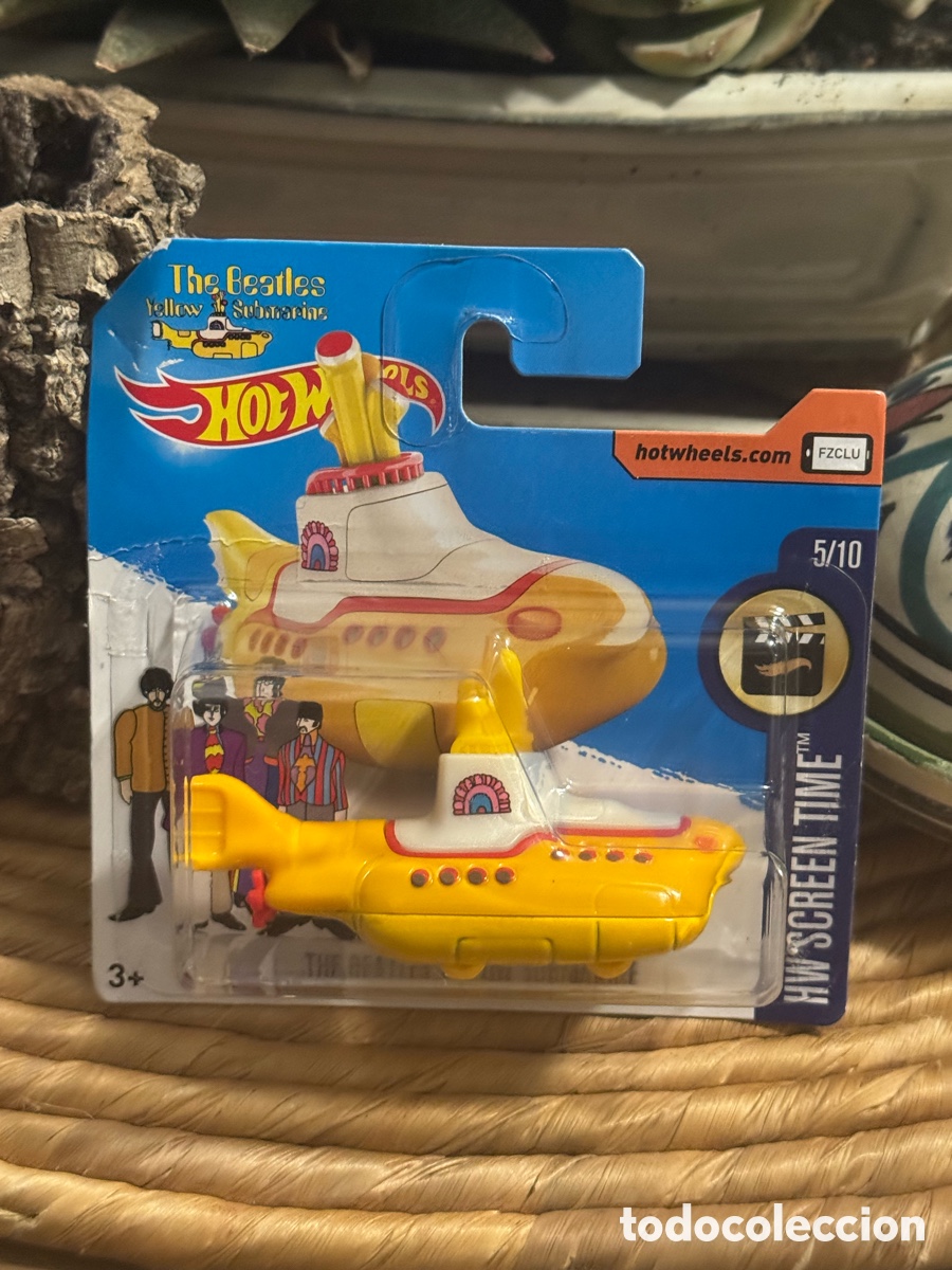 Coches a escala Hot Wheels: Hot Wheels The Beatles Yellow Submarine 2017