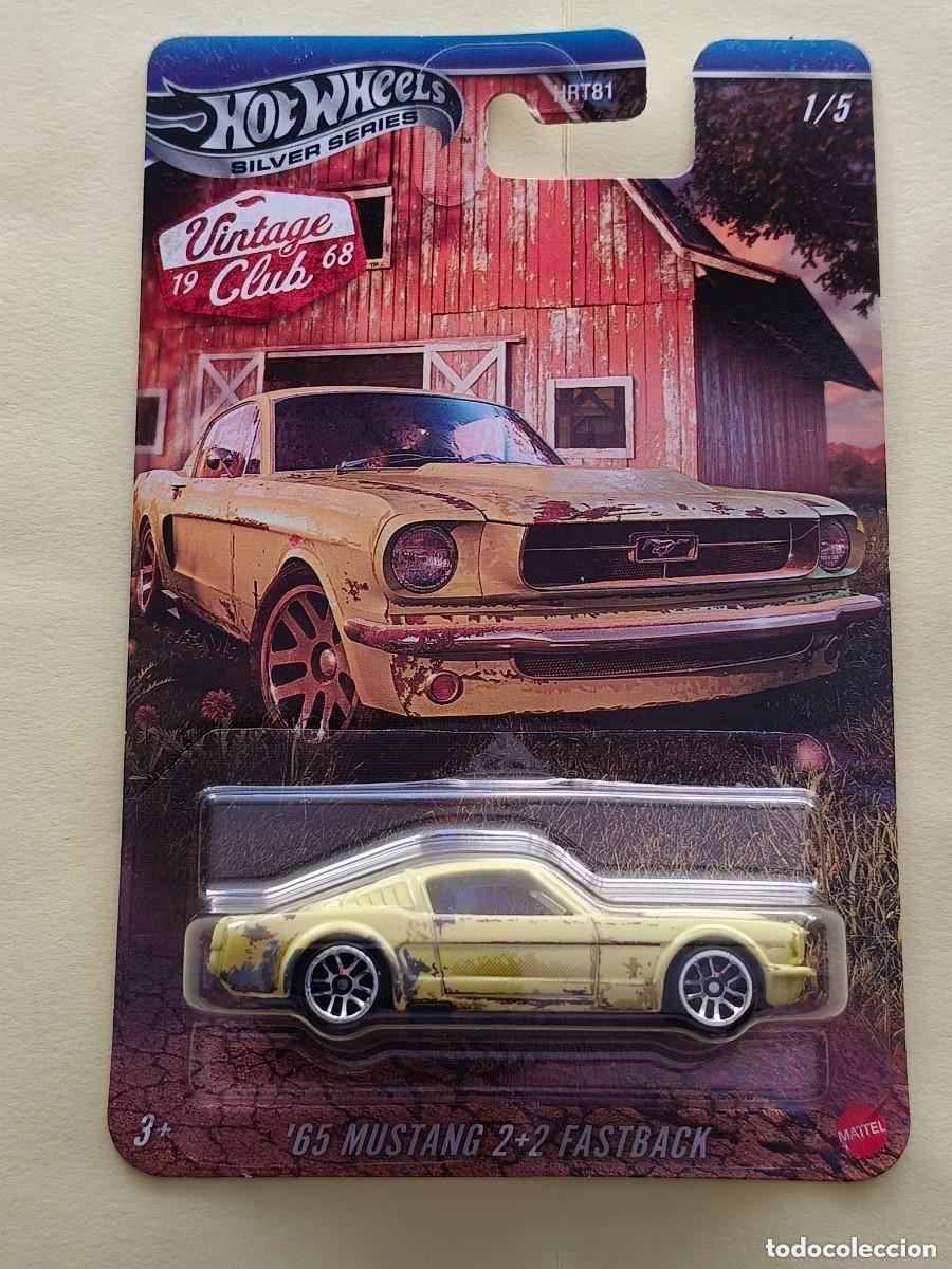 Auto in scala Hot Wheels: HOT WHEELS 2026 VINTAGE CLUB - &acute;65 MUSTANG 2+2 FASTBACK FORD - ESCALA 1:64