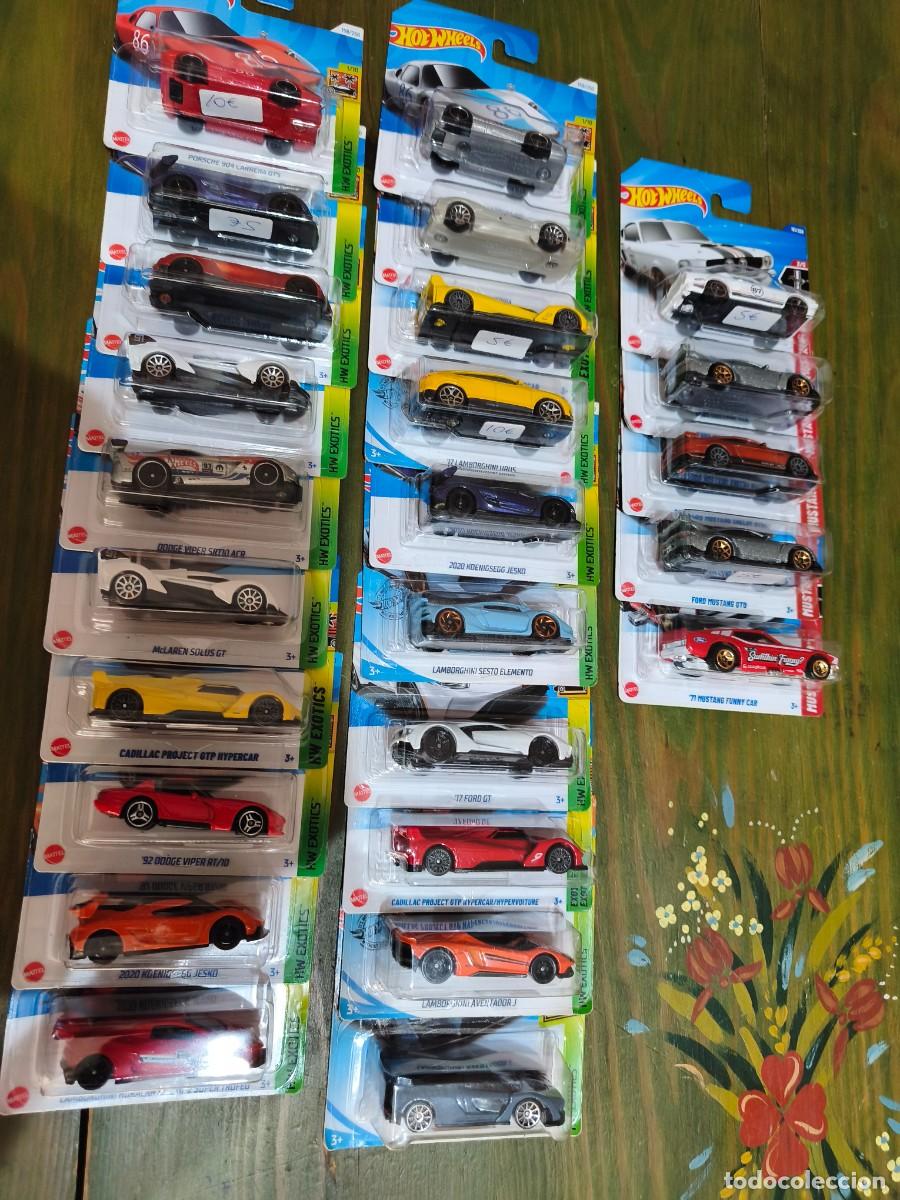 Coches a escala Hot Wheels: Lote 700 Hot Wheels. Ideal para coleccionistas o profesionales. Con bl&iacute;ster.