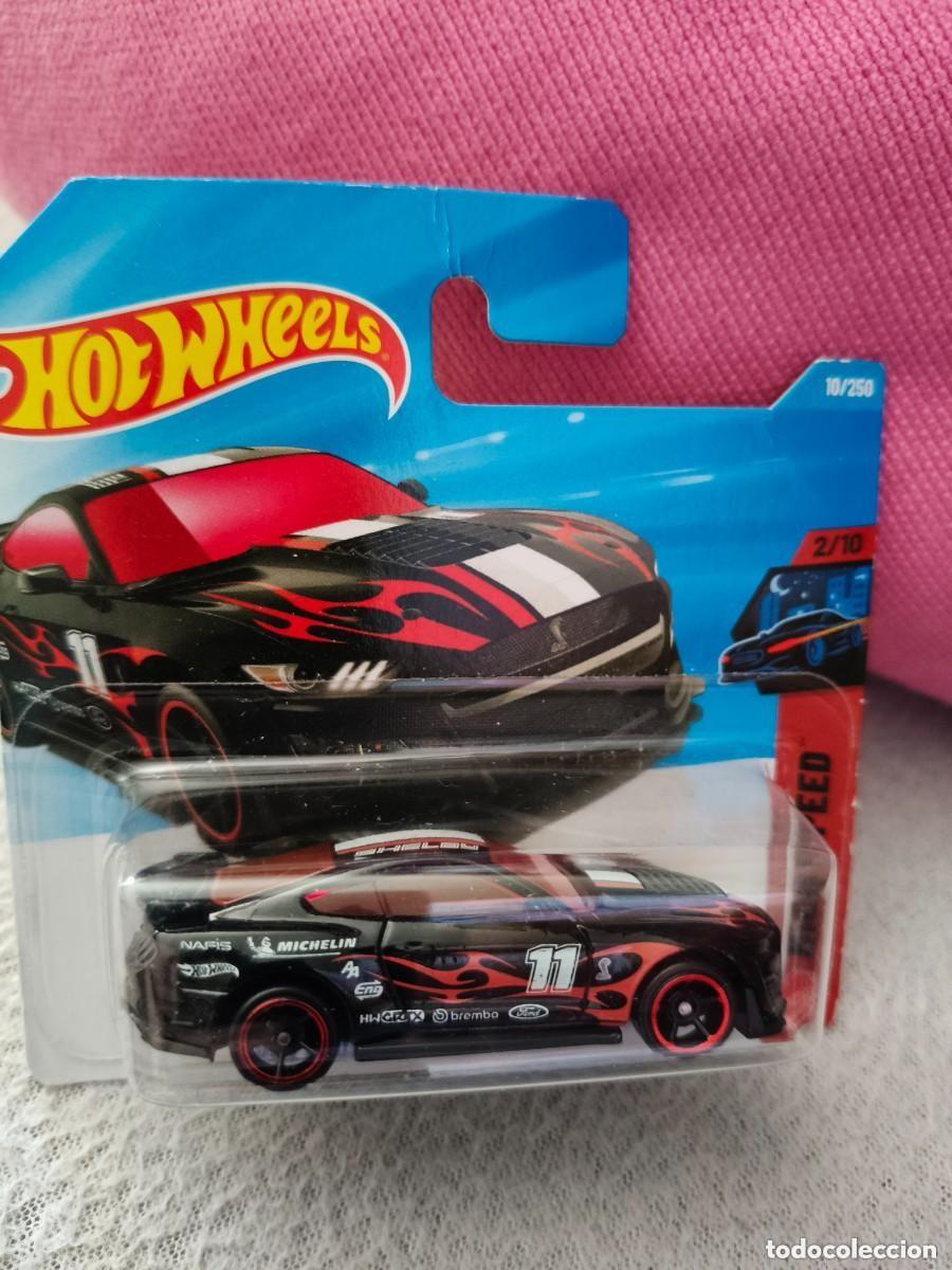 Auto in scala Hot Wheels: HOT WHEELS 2026 10/250 - 2020 FORD MUSTANG SHELBY GT500 - ESCALA 1/64