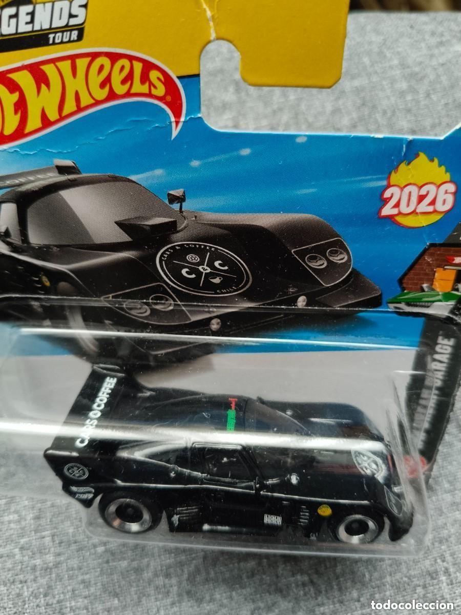 Auto in scala Hot Wheels: HOT WHEELS LA LIEBRE NEGRO SERIE HW DREAM GARAGE 2026 LEGENDS TOUR 2/5 31/250 (2)