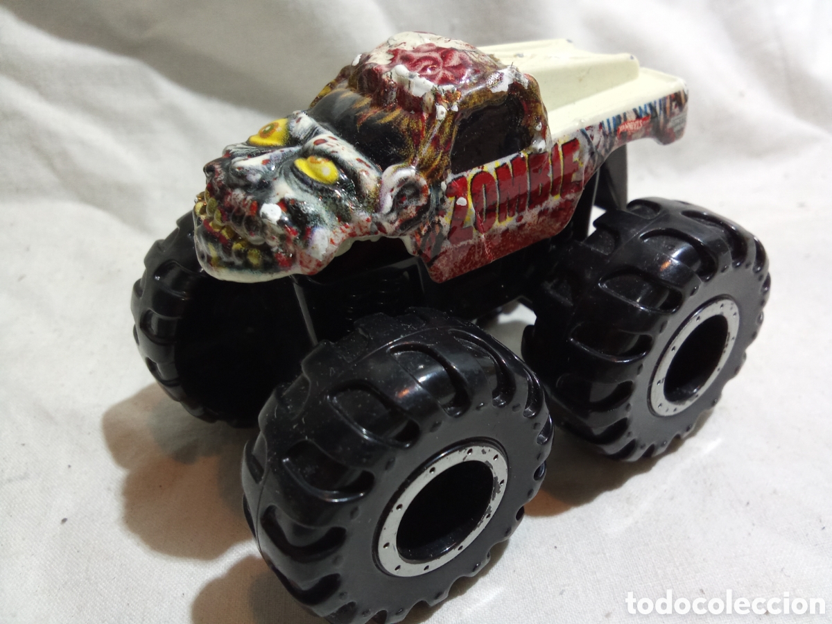 Carros em escala Hot Wheels: MONSTER TRUCK ZOMBIE DE HOT WHEELS