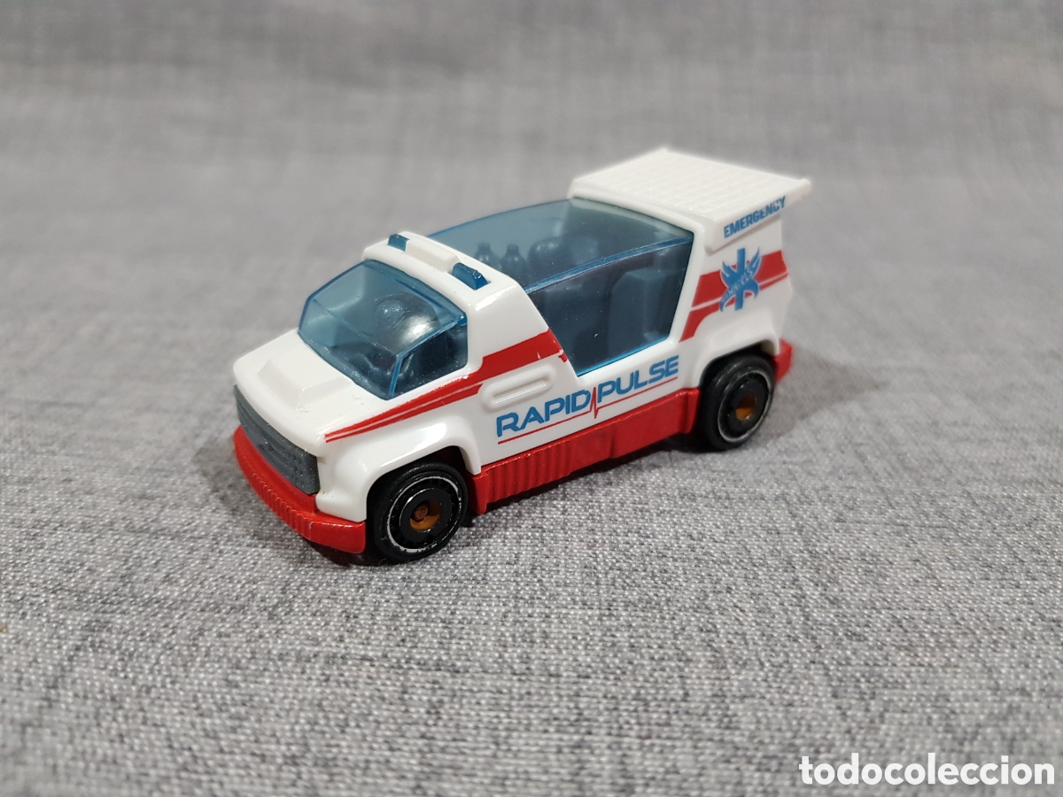 Coches a escala Hot Wheels: HOT WHEELS RAPID PULSE HW FIRST RESPONSE 2024 AMBULANCIA 137/250 MALAYSIA MATTEL