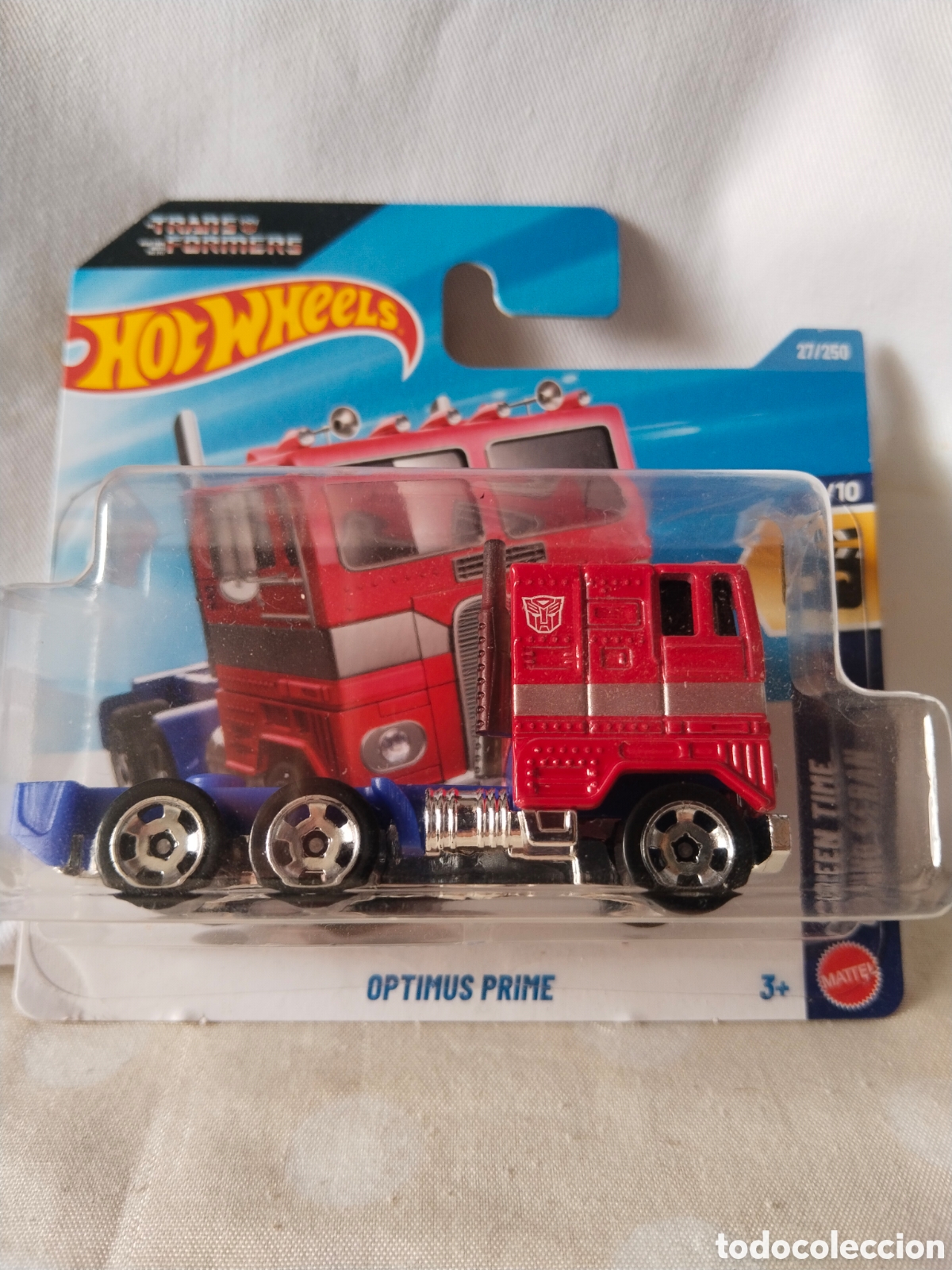 Coches a escala Hot Wheels: Optimus Prime - Hot Wheels