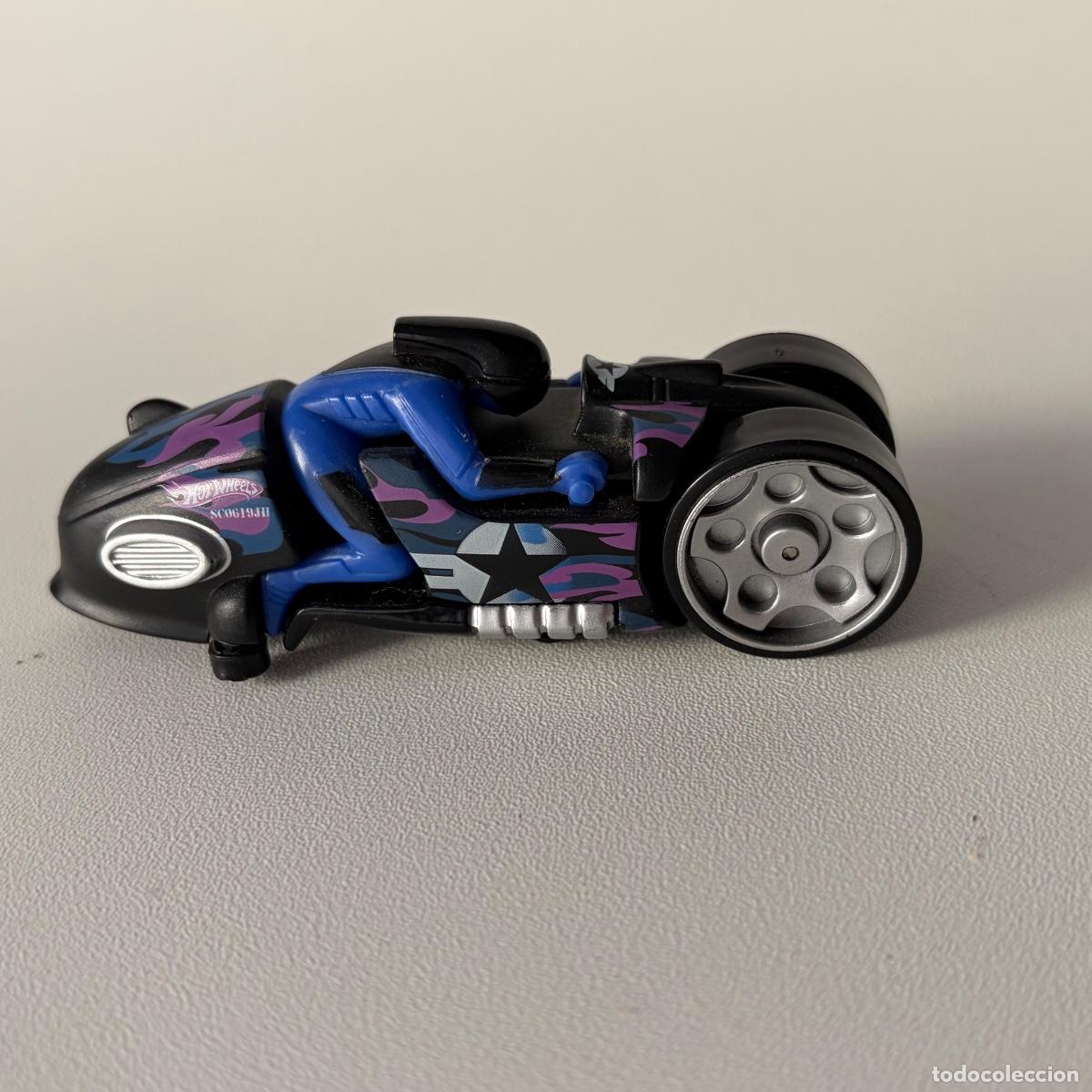 Coches a escala Hot Wheels: Moto Hot Wheels Thunder Cycles Pull-Dog Combat Force 2004 - Foto 1
