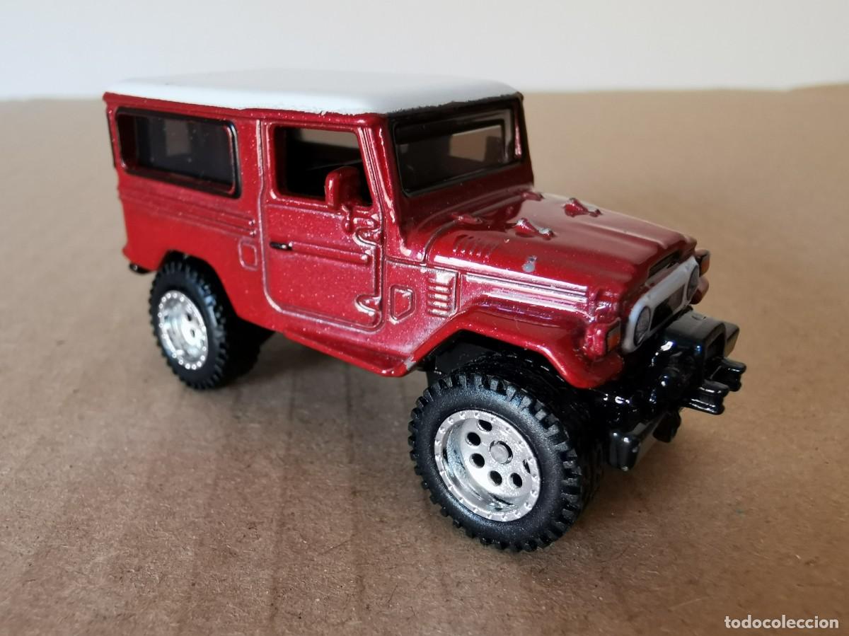 Coches a escala Hot Wheels: Toyota Land Cruiser FJ43 Hotweels 1/64