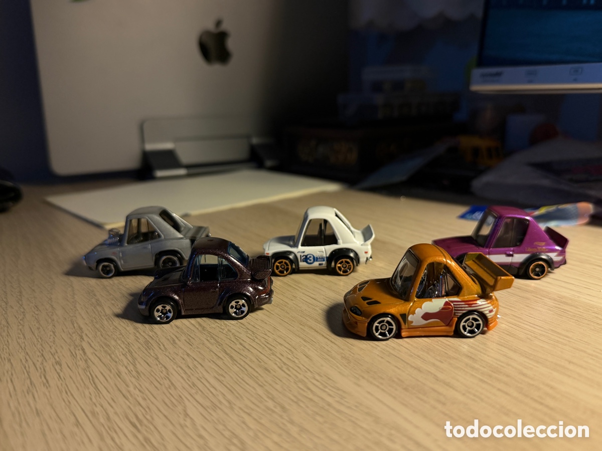 Coches a escala Hot Wheels: Lote 5 Hot Wheels Tooned: Dodge Charger, Skyline, Porsche, Supra y Mazda