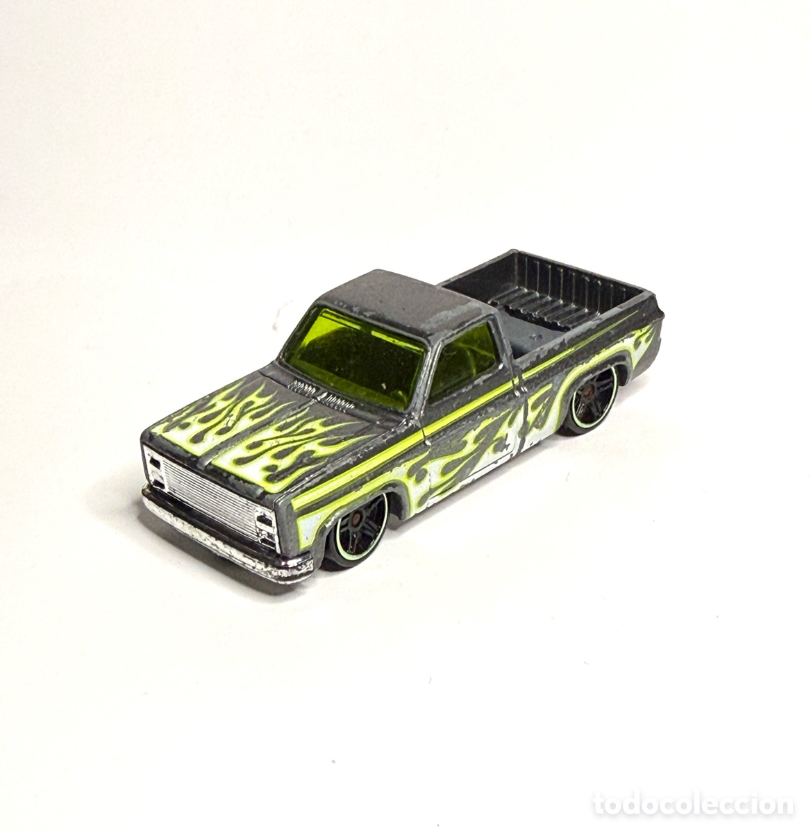 Coches a escala Hot Wheels: Hot Wheels 83 Chevy Silverado 2007