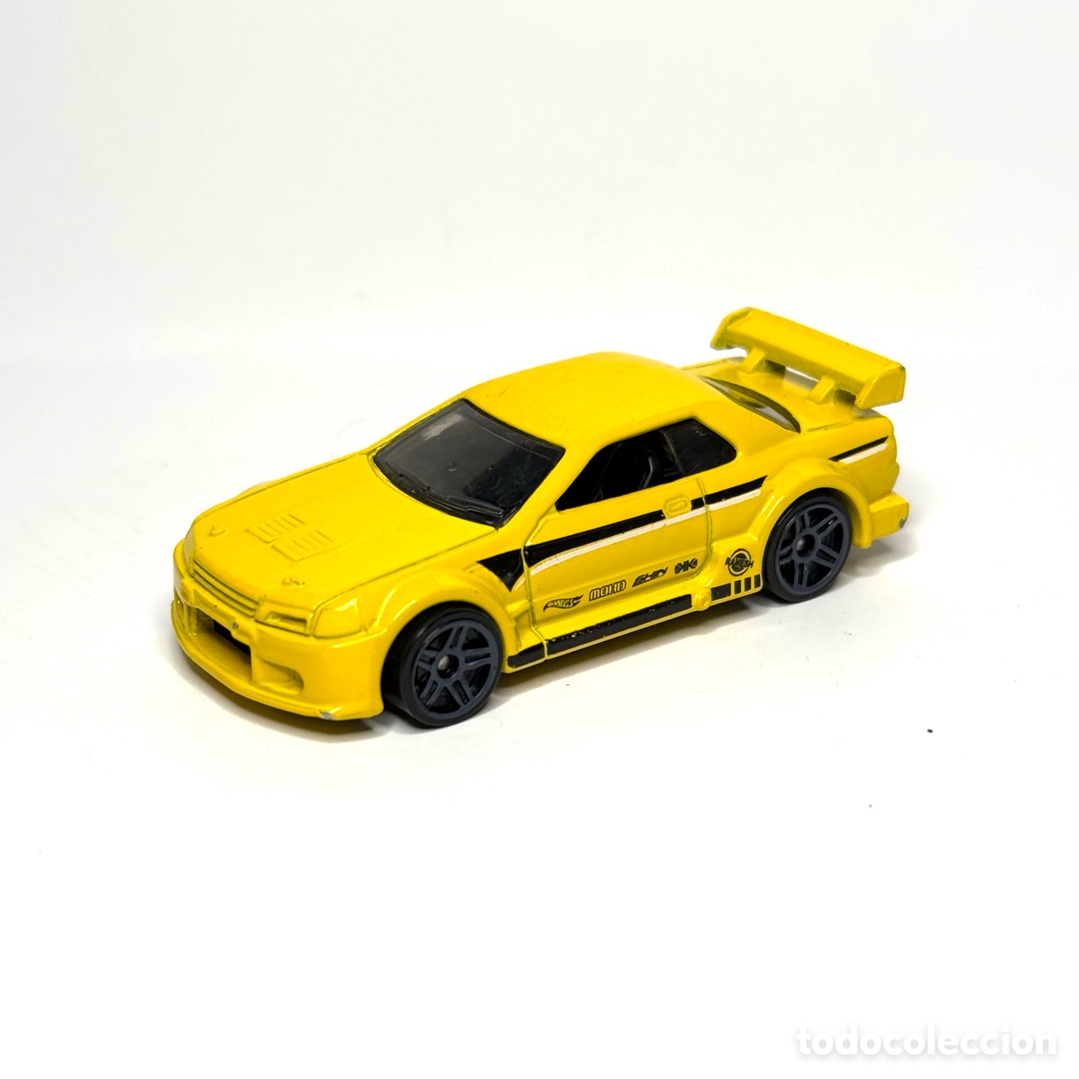 Coches a escala Hot Wheels: Hot Wheels Nissan Skyline GT-R 2002, 2015