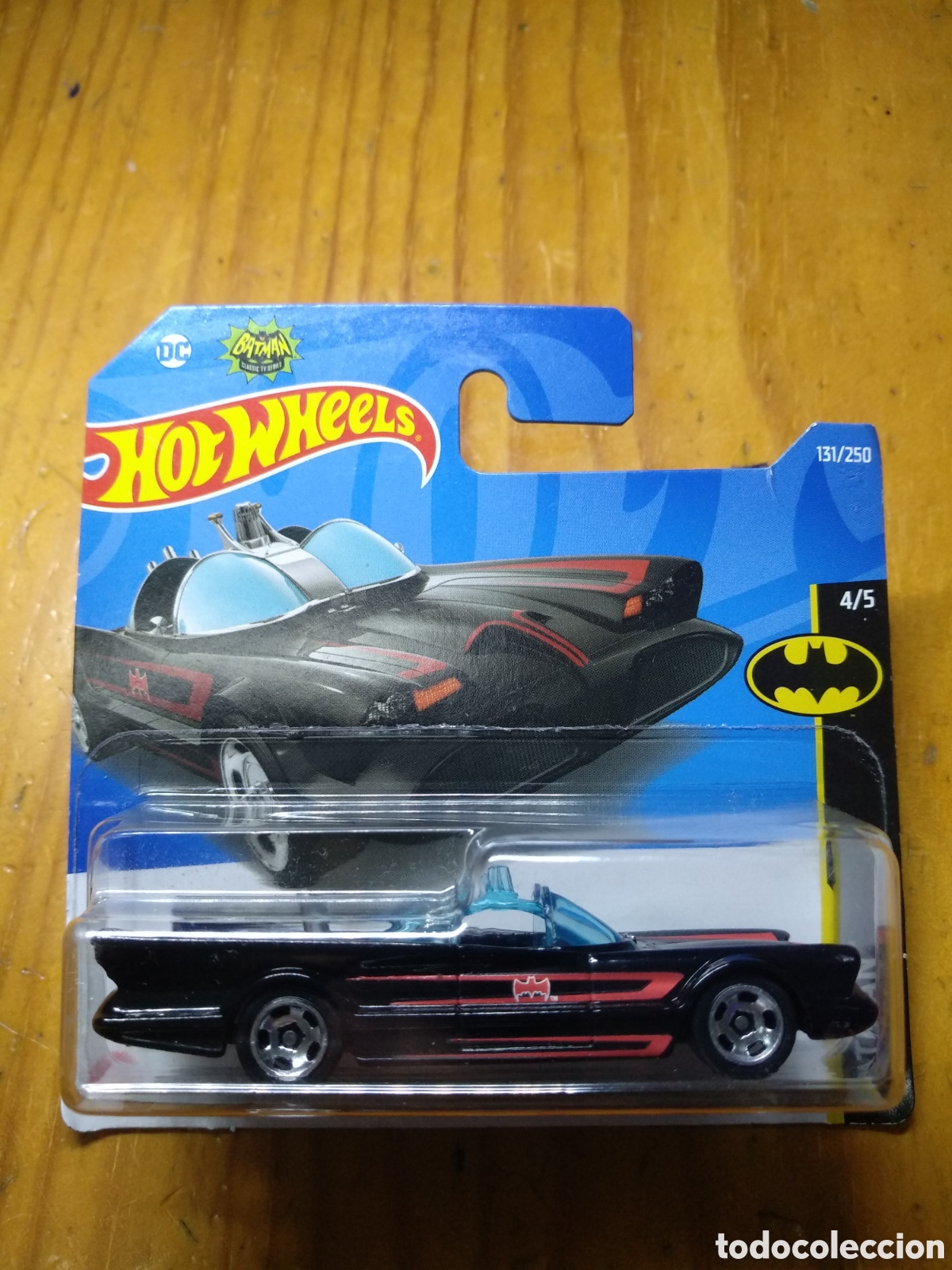 Coches a escala Hot Wheels: Hot Wheels 2022 131/250 Batman TV Series Batmobile 4/5