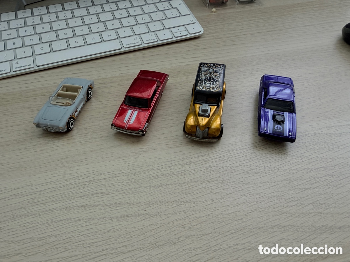 Coches a escala Hot Wheels: Lote 4 Hot Wheels cl&aacute;sicos americanos