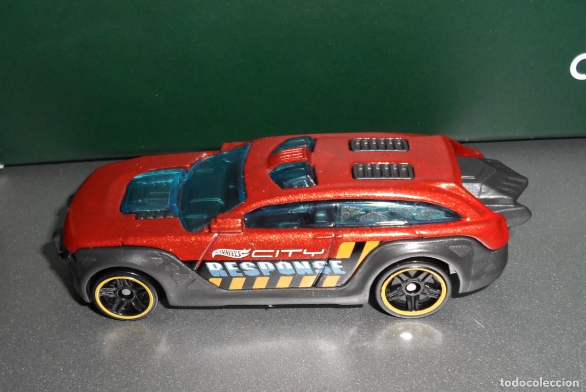 Coches a escala Hot Wheels: Hot wheels HW Pursuit Rojo