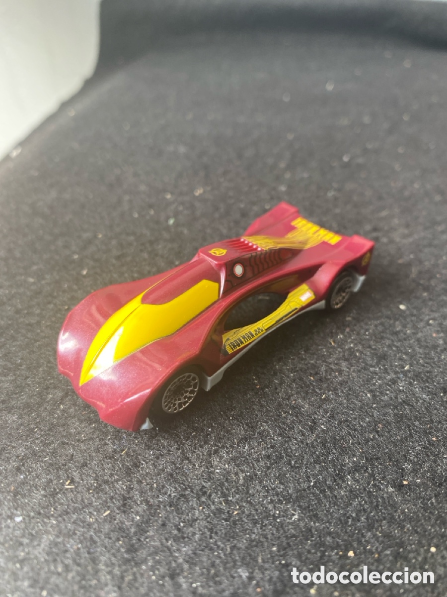 Coches a escala Hot Wheels: Coche de hot wheels de Iron man de Marvel