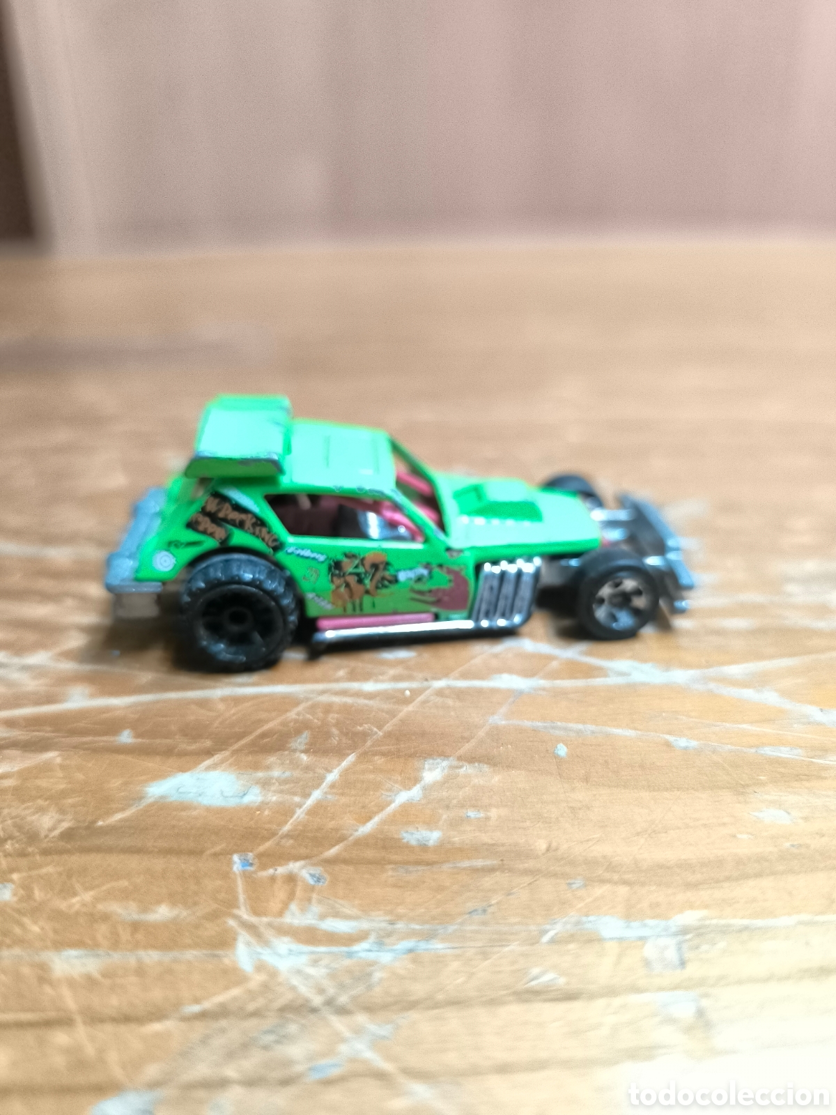 Coches a escala Hot Wheels: Hot Wheels Greased Gremlin verde - Foto 3