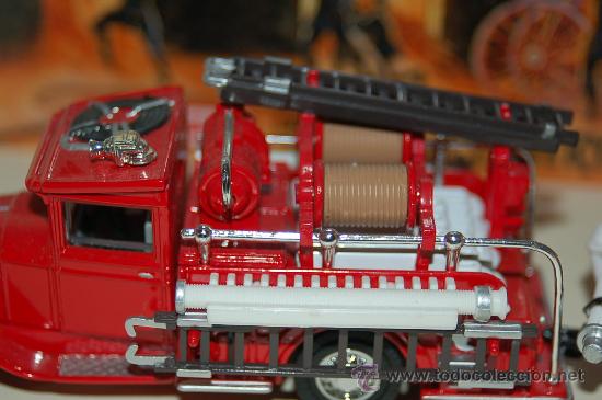 Coches a escala Matchbox: CAMION DE BOMBEROS MATCHBOX - FORD AA FIRE ENGINE 1932 - - Foto 6
