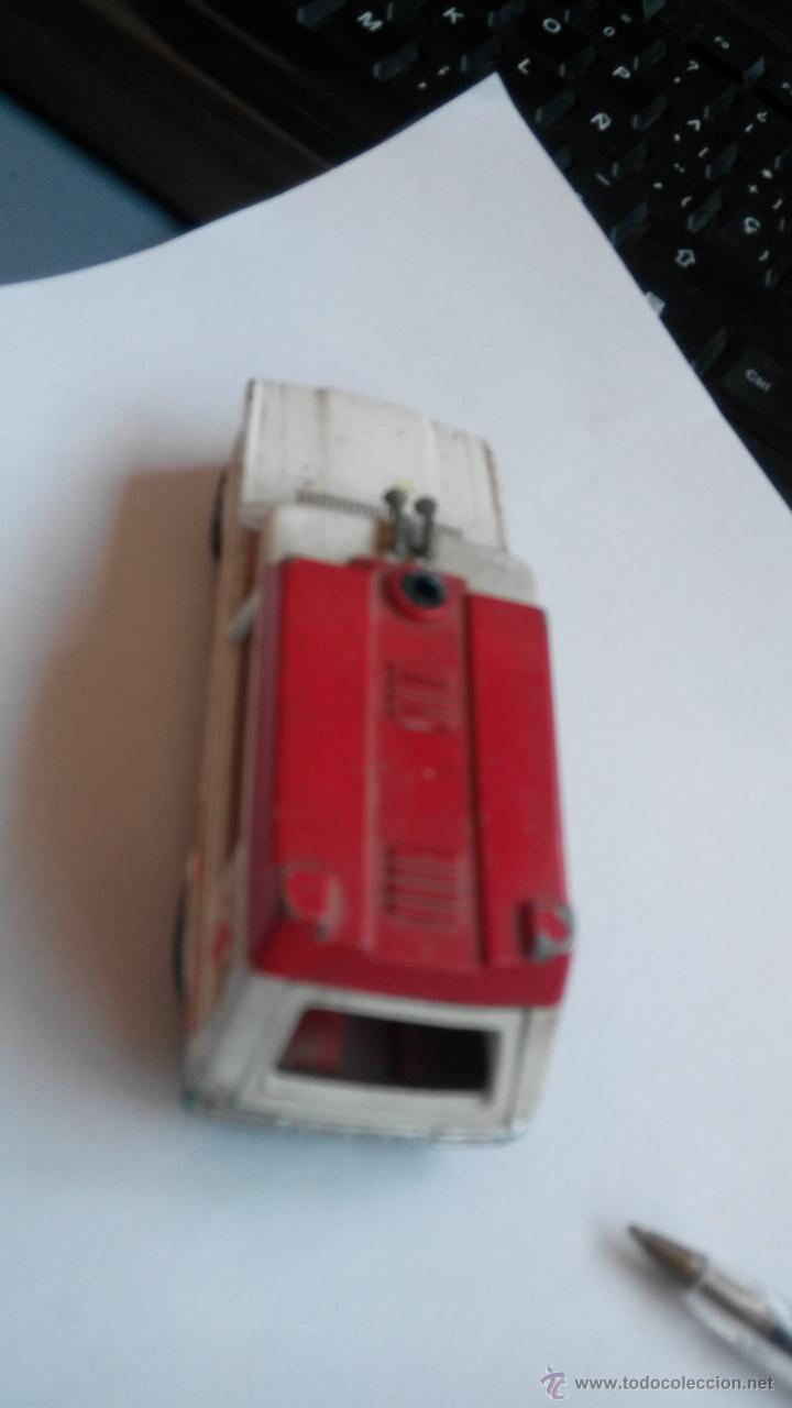 Coches a escala Matchbox: antigua ambulancia matchbox - Foto 3