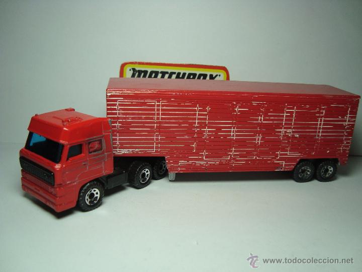 Coches a escala Matchbox: CAMION TRAILER DAF SPACE CAB MATCHBOX UNIVERSAL 1,64 - Foto 1