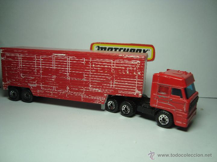 Coches a escala Matchbox: CAMION TRAILER DAF SPACE CAB MATCHBOX UNIVERSAL 1,64 - Foto 2