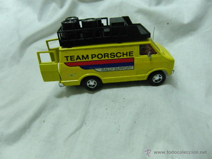 Coches a escala Matchbox: AMBULANCIA MATCHBOX SUPER KINGS - Foto 1