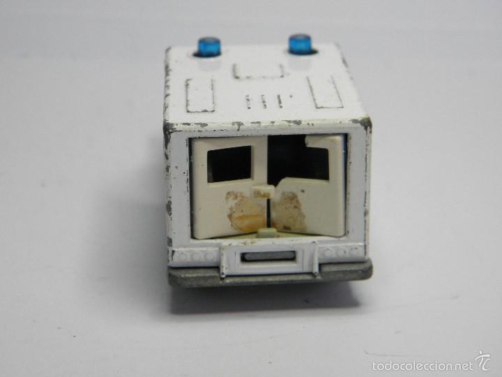 Coches a escala Matchbox: MATCHBOX AMBULANCE N&ordm; 41 - Foto 4