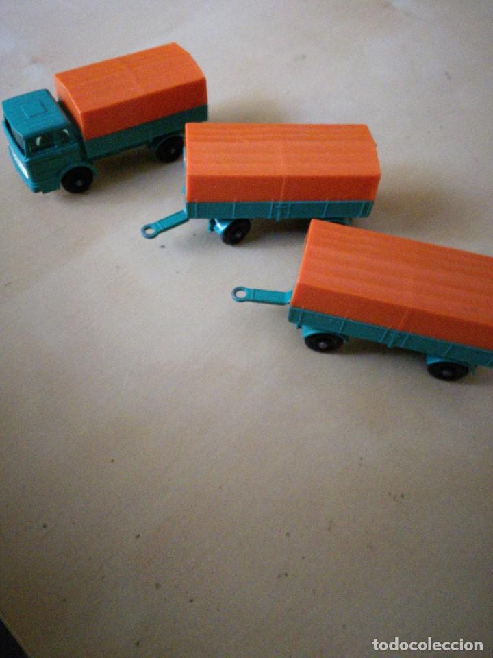 Coches a escala Matchbox: MERCEDES + DOS REMOLQUES MATCHBOX - Foto 2