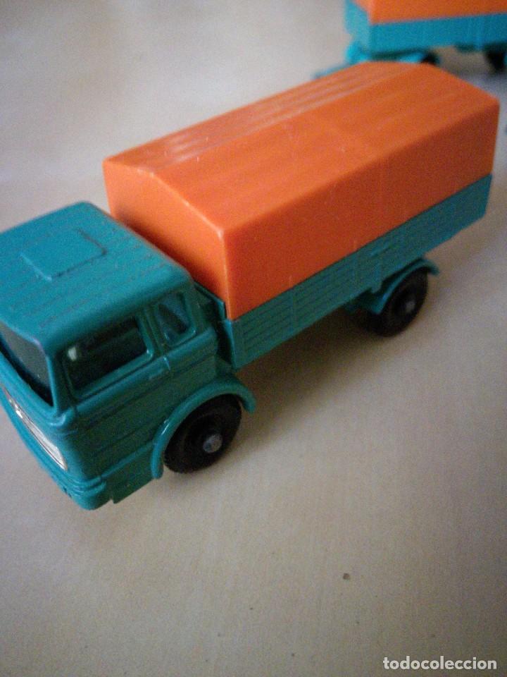 Coches a escala Matchbox: MERCEDES + DOS REMOLQUES MATCHBOX - Foto 3