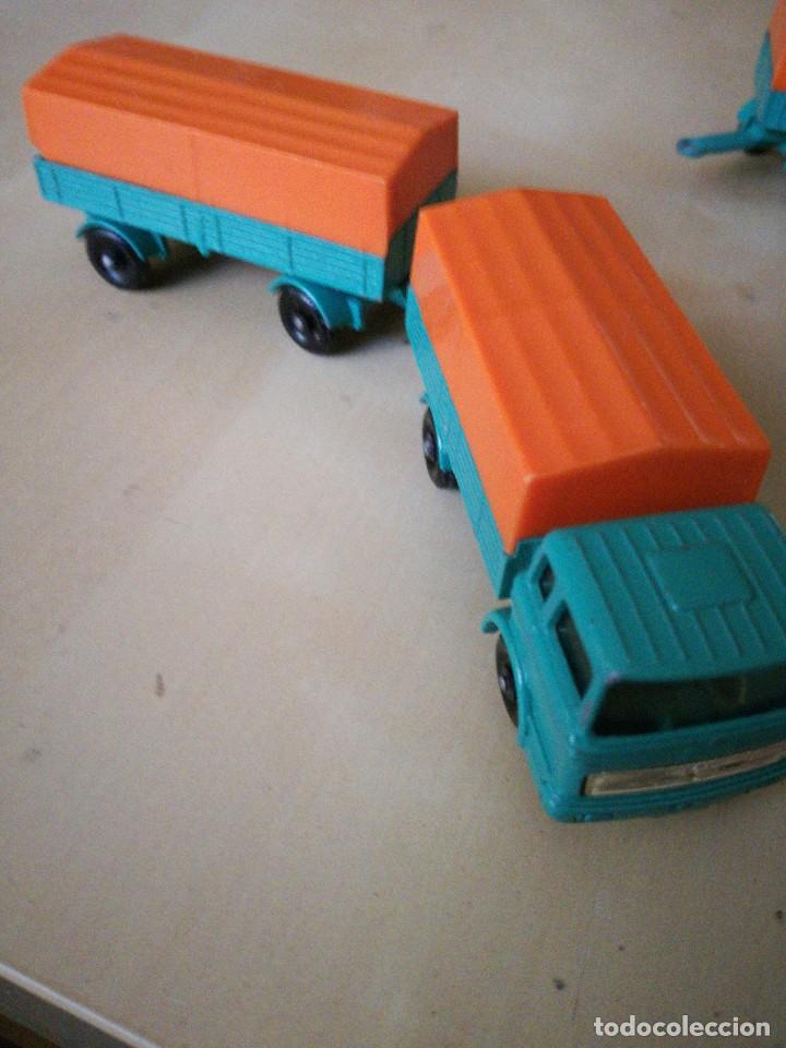 Coches a escala Matchbox: MERCEDES + DOS REMOLQUES MATCHBOX - Foto 4