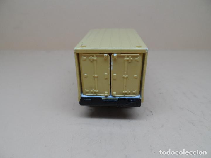 Coches a escala Matchbox: MATCHBOX DODGE COMMANDO PIRELLI 1982 - Foto 3