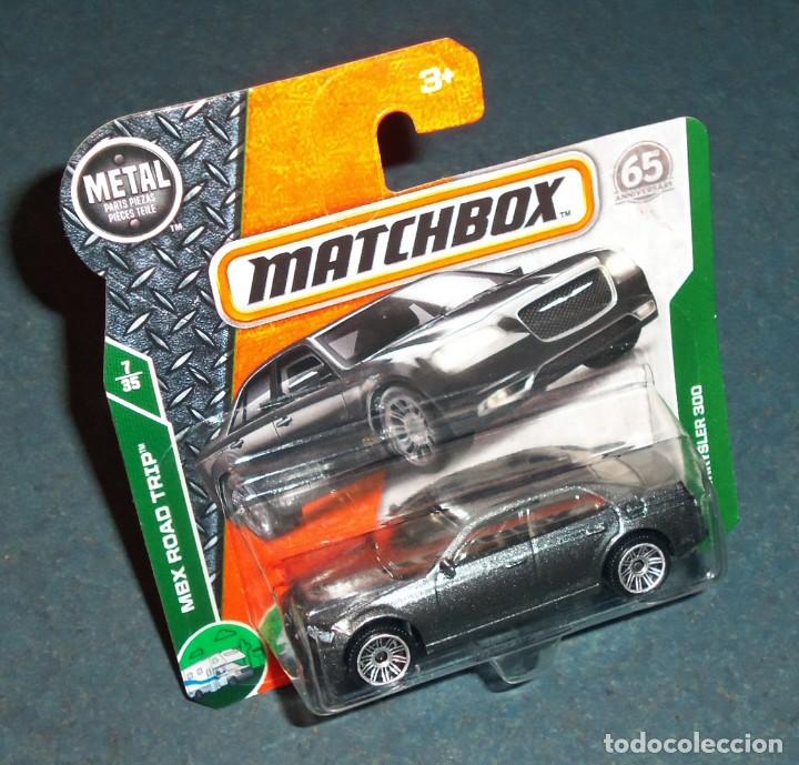 Coches a escala Matchbox: Coche CHRYSLER 300 - MATCHBOX 1/64 - Foto 1