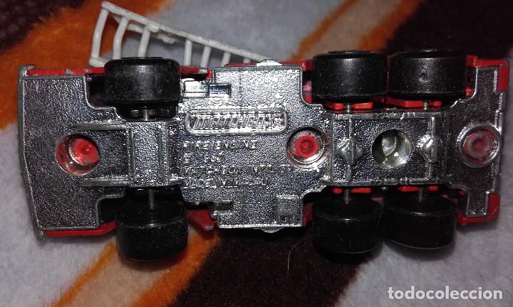 Coches a escala Matchbox: fire engine camion de bomberos MATCHBOX LESNEY 1982 - Foto 2