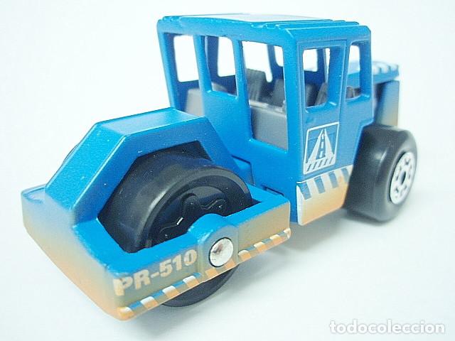 Coches a escala Matchbox: MATCHBOX MI772 B * 72 BOMAG ROAD ROLLER - Foto 1