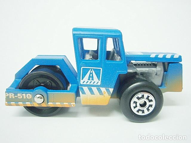 Coches a escala Matchbox: MATCHBOX MI772 B * 72 BOMAG ROAD ROLLER - Foto 3