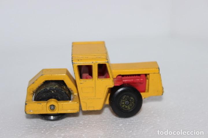 Coches a escala Matchbox: BOMAG ROAD ROLLER MATCHBOX. RODILLO COMPACTADOR - Foto 1