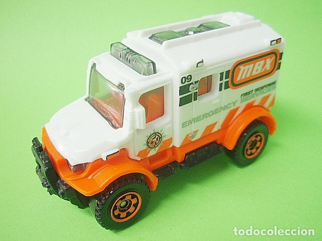Coches a escala Matchbox: MATCHBOX MB989 A * 89 SCRAMBULANCE 4X4 - Foto 1