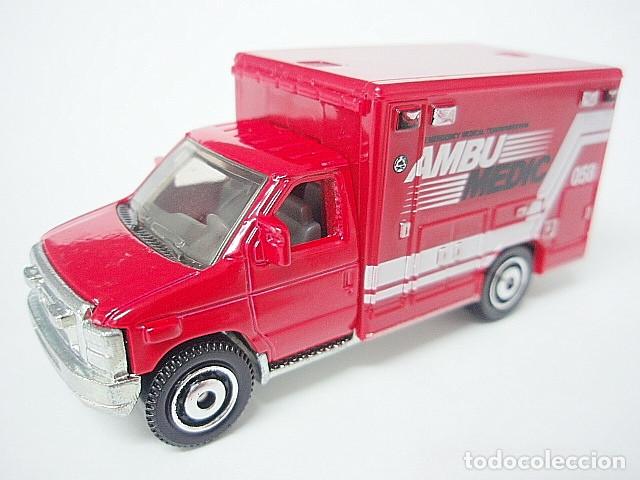 Coches a escala Matchbox: MATCHBOX MB771 A * 71 FORD E-350 AMBULANCE DEL 2008 - Foto 1