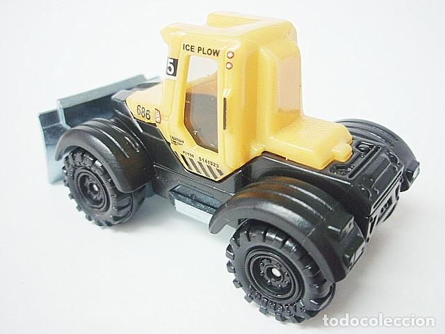 Coches a escala Matchbox: MATCHBOX MB950 A * 50 PLOWVERIZER / TRACTOR PLOW - Foto 2