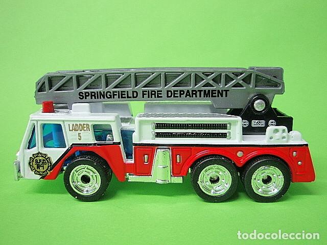 Coches a escala Matchbox: MATCHBOX MB134 H * 34 OSHKOSH EXTENDING-LADDER FIRE ENGINE - Foto 3