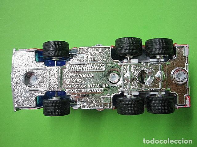 Coches a escala Matchbox: MATCHBOX MB134 H * 34 OSHKOSH EXTENDING-LADDER FIRE ENGINE - Foto 4