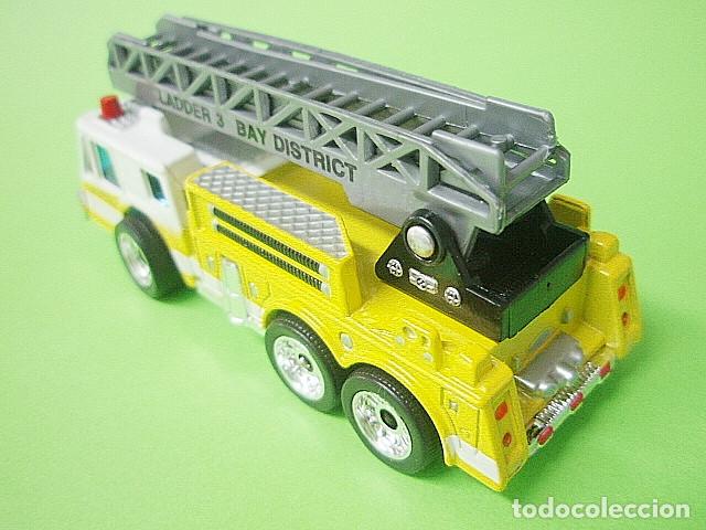 Coches a escala Matchbox: MATCHBOX MB134 P * 34 OSHKOSH EXTENDING-LADDER FIRE ENGINE - Foto 2