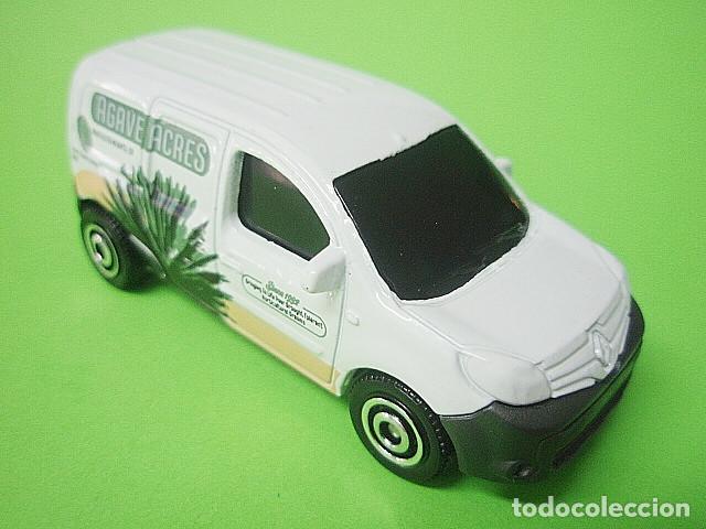 Coches a escala Matchbox: MATCHBOX MB1216 A * 16 RENAULT KANGOO EXPRESS DEL 2018 - Foto 1
