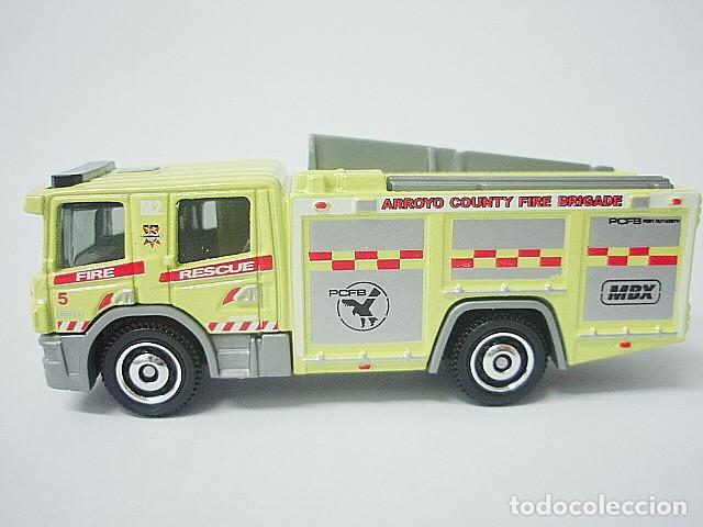 Coches a escala Matchbox: MATCHBOX MB1086 A * 86 SCANIA P 360 FIRE ENGINE - Foto 3