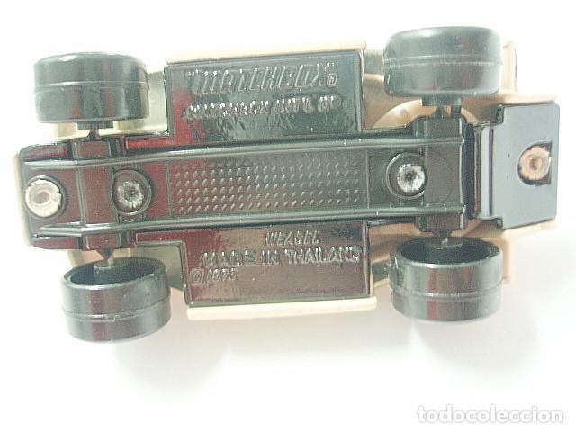 Coches a escala Matchbox: MATCHBOX MI773 D * 73 WEASEL ARMOURED CAR - Foto 4