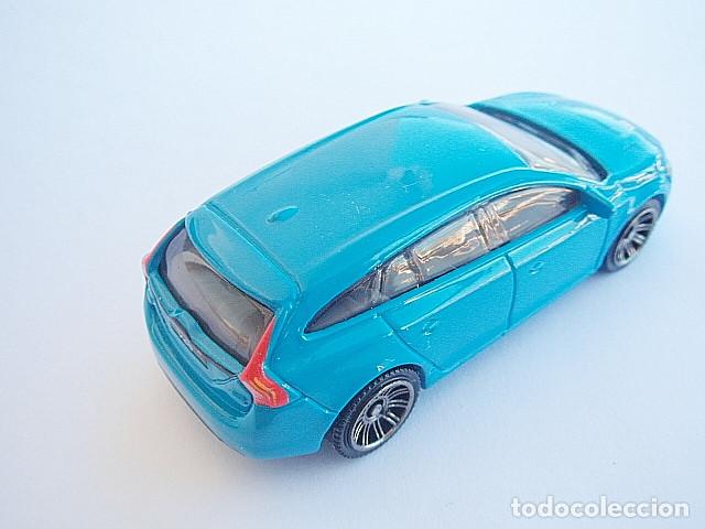 Coches a escala Matchbox: MATCHBOX MB1020 A * 20 VOLVO V60 WAGON - Foto 2