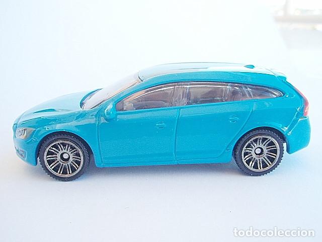 Coches a escala Matchbox: MATCHBOX MB1020 A * 20 VOLVO V60 WAGON - Foto 3