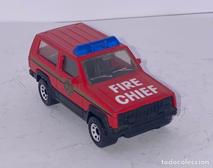 Coches a escala Matchbox: Matchbox Jeep Cherokee Fire Chief - Foto 1