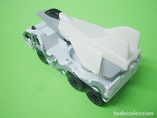 Coches a escala Matchbox: MATCHBOX MB146 E * 46 TRANSPORTER VEHICLE WITH PLANE - Foto 2