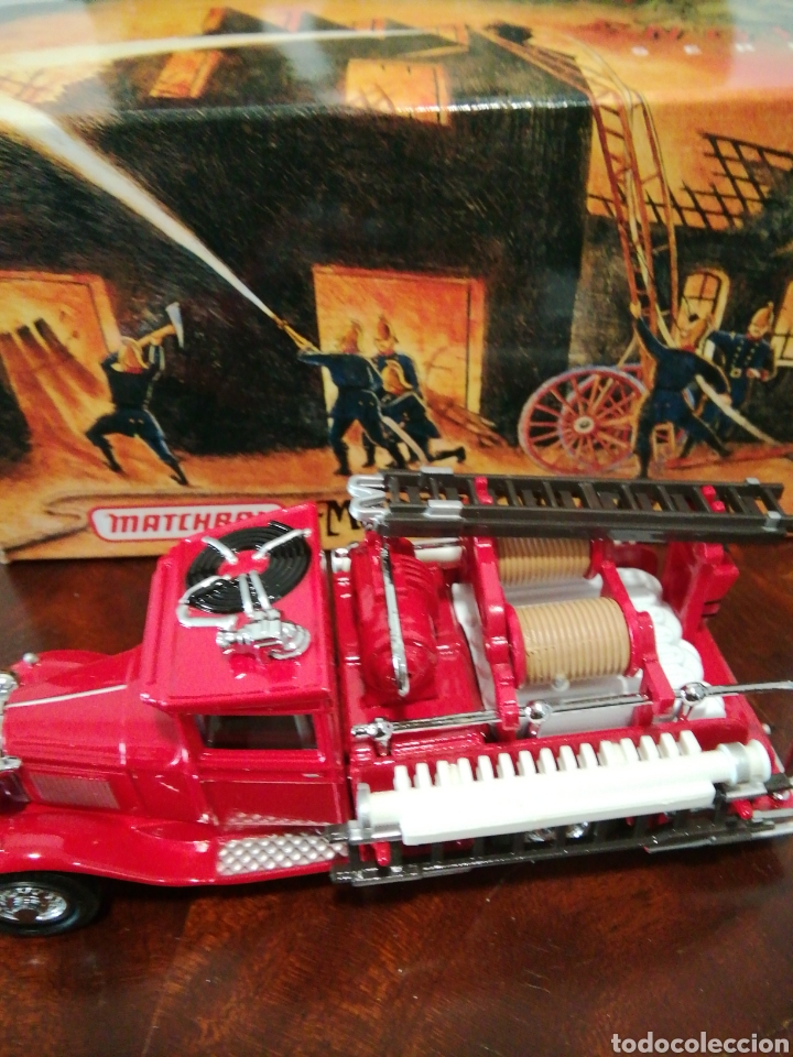 Coches a escala Matchbox: Matchbox 1932 Ford AA FIRE ENGINE - Foto 3