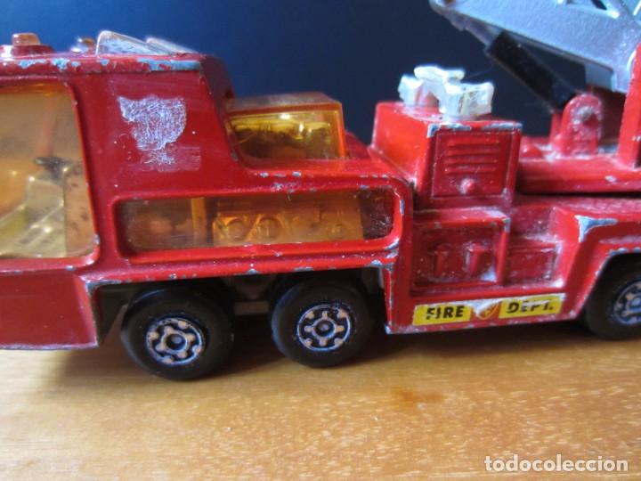 Coches a escala Matchbox: Camion de Bomberos Matchbox K-9 Fire Tender - Foto 5